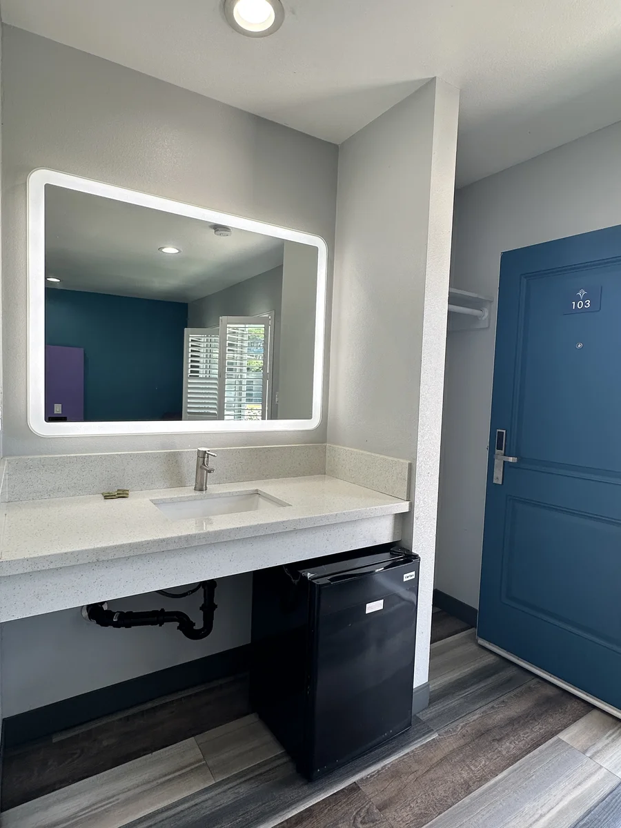 Standard Queen Room image at Fountain Inn Motel